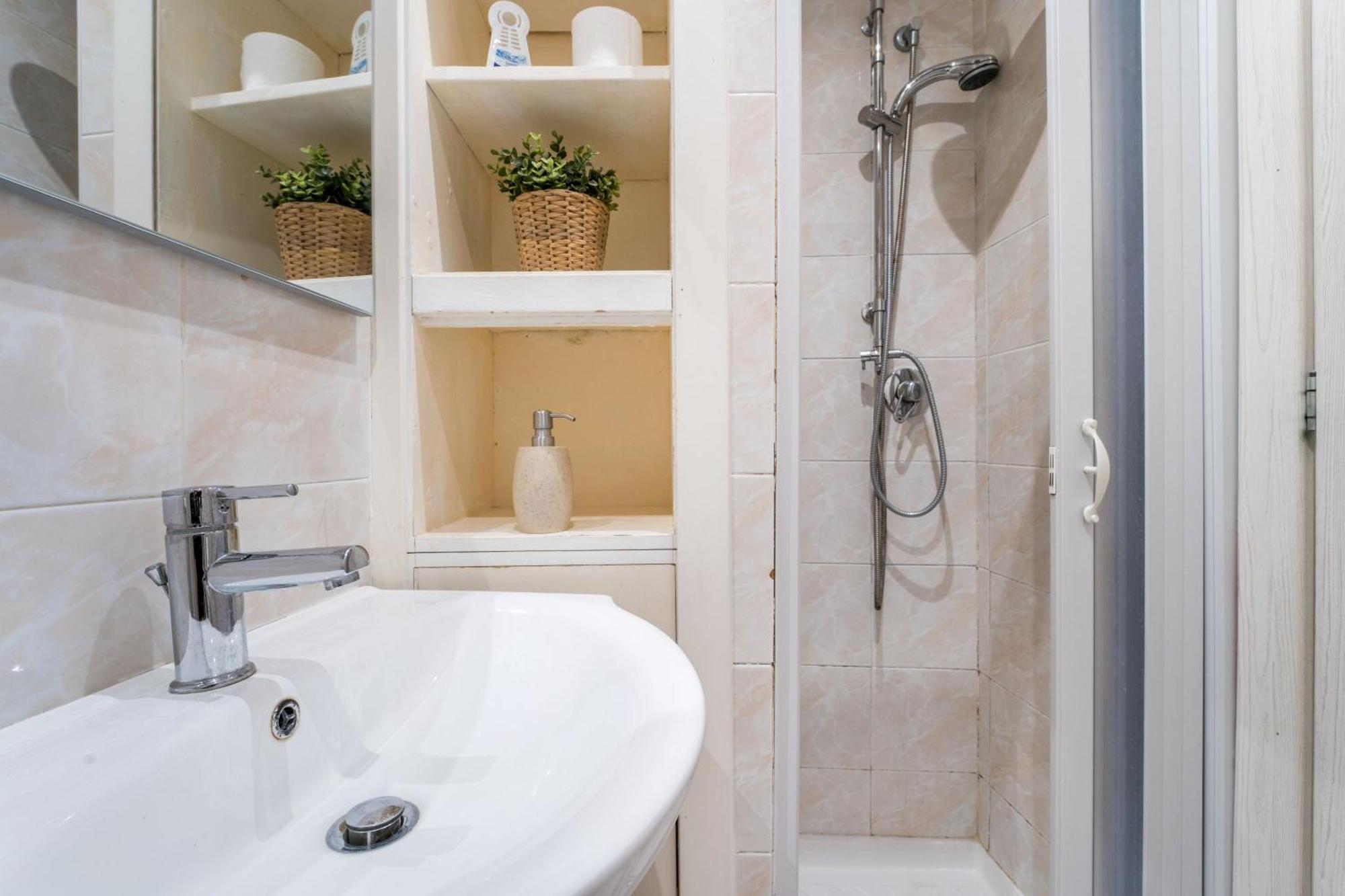 Fl Apartments Il Piccolo Borgo Di Trastevere Rome Buitenkant foto